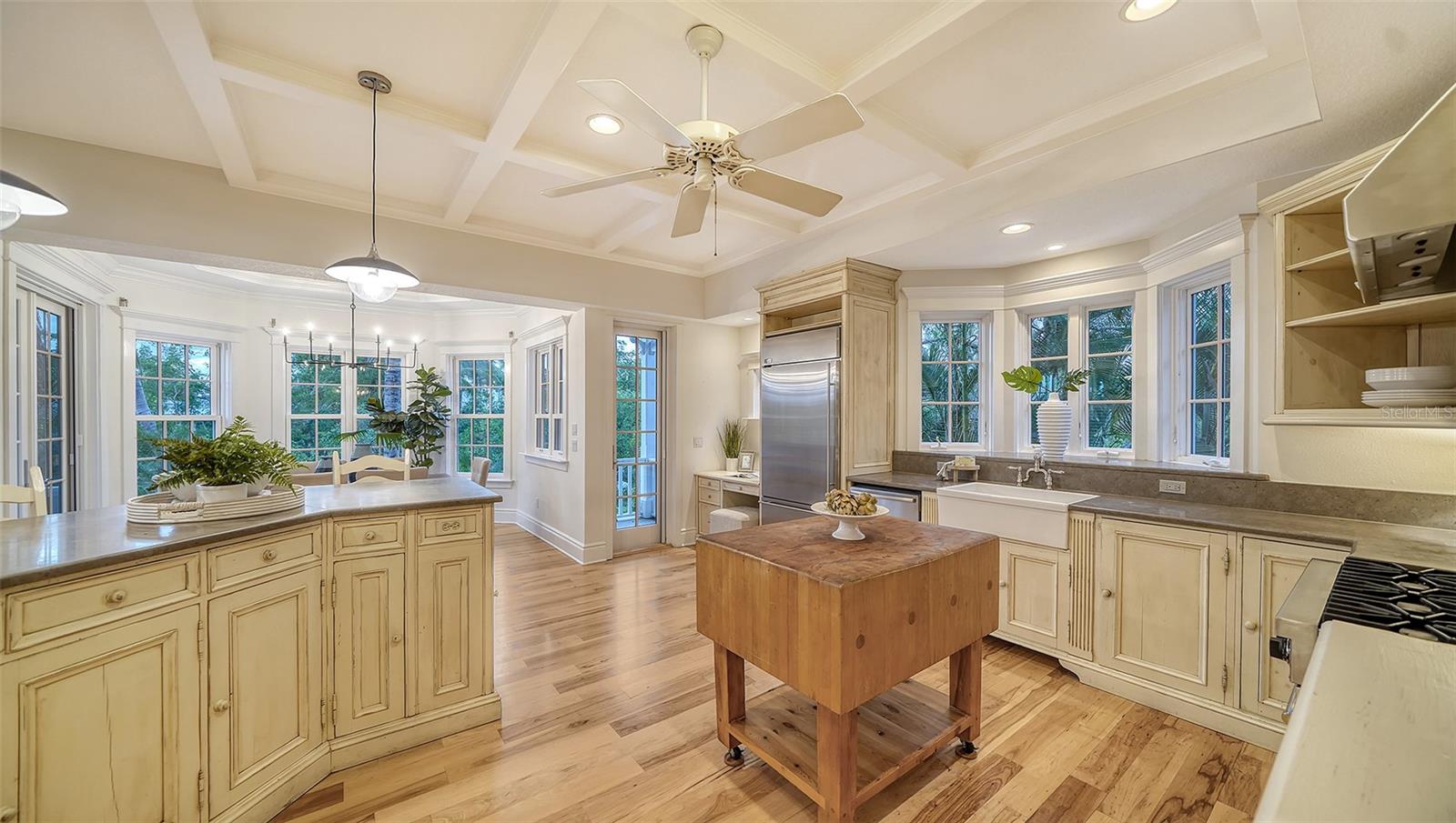 VACATED GULF AVE - Residential