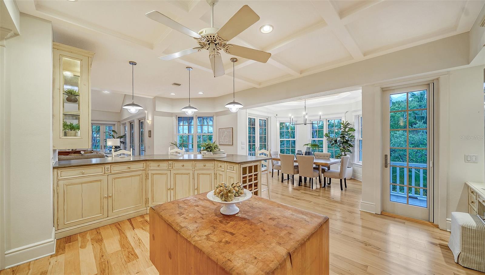 VACATED GULF AVE - Residential