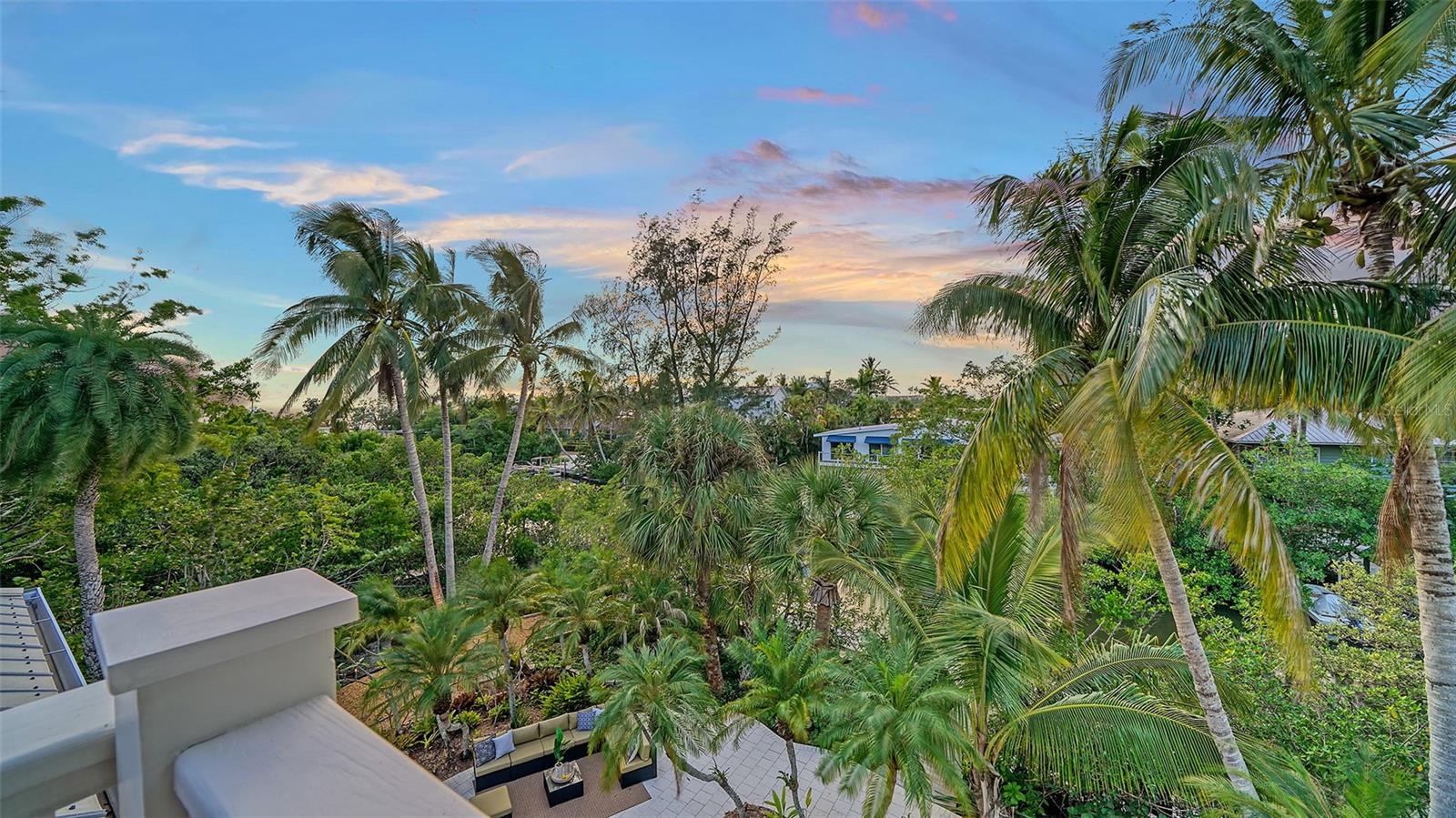 VACATED GULF AVE - Residential