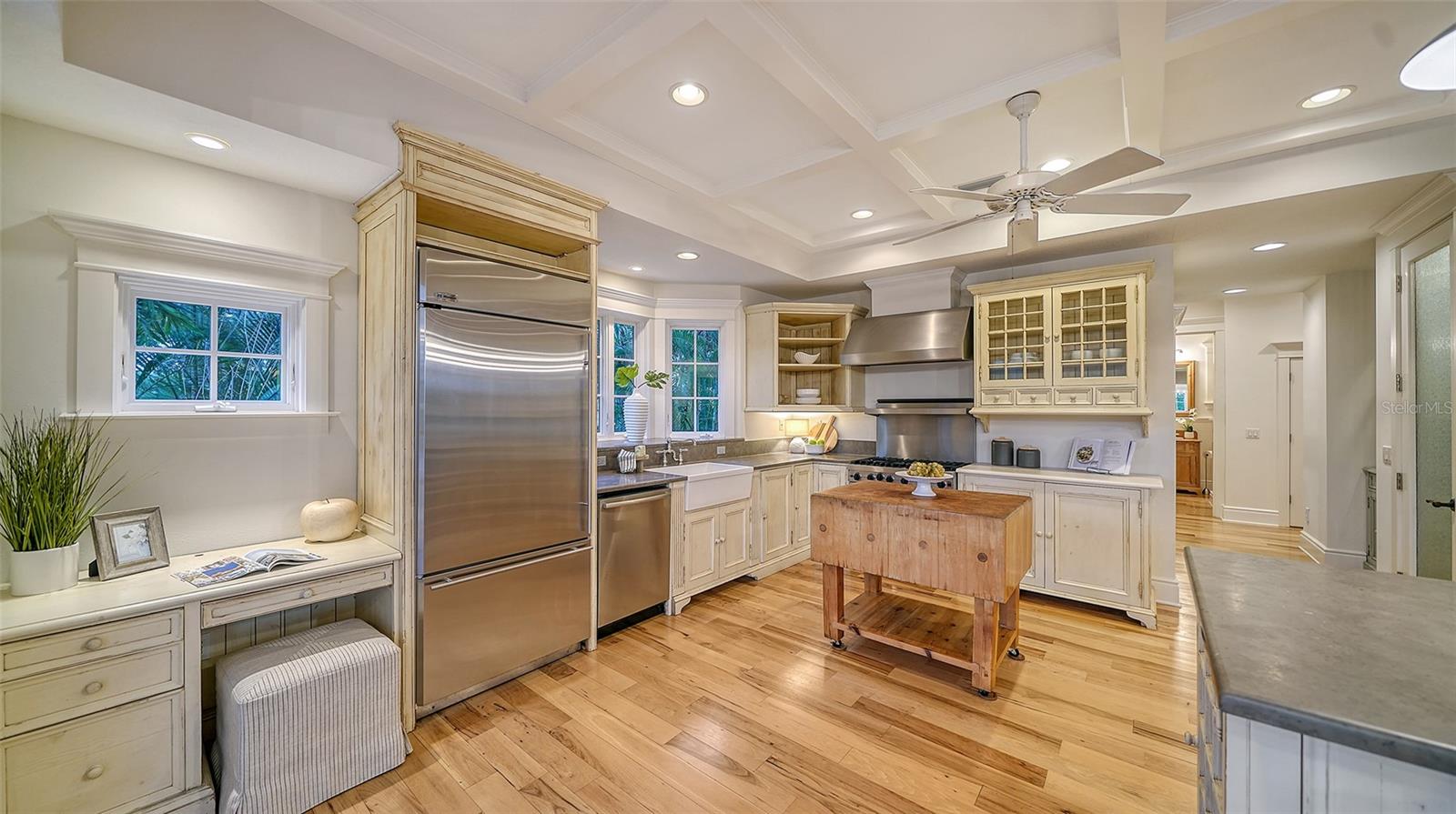 VACATED GULF AVE - Residential