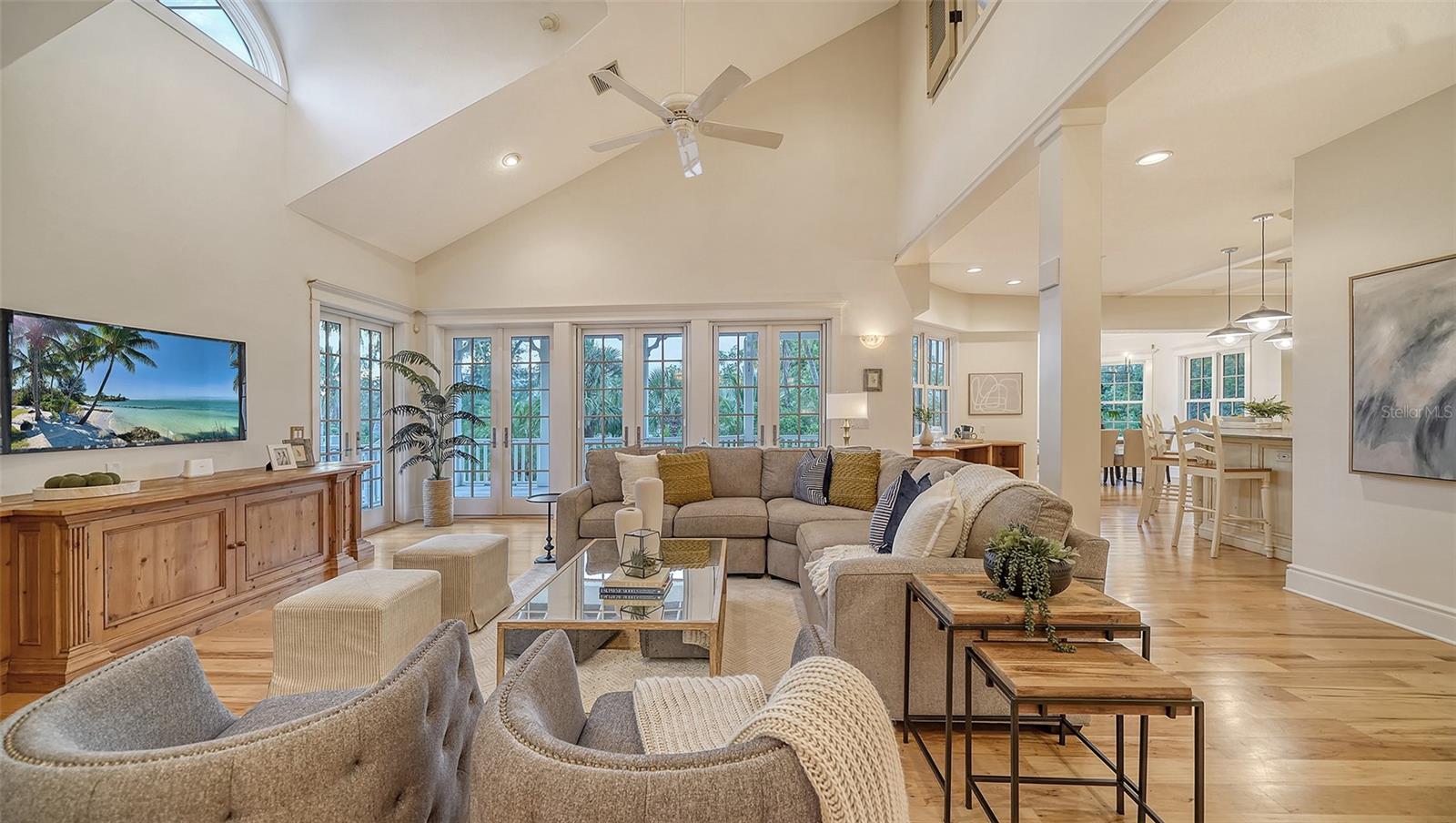 VACATED GULF AVE - Residential