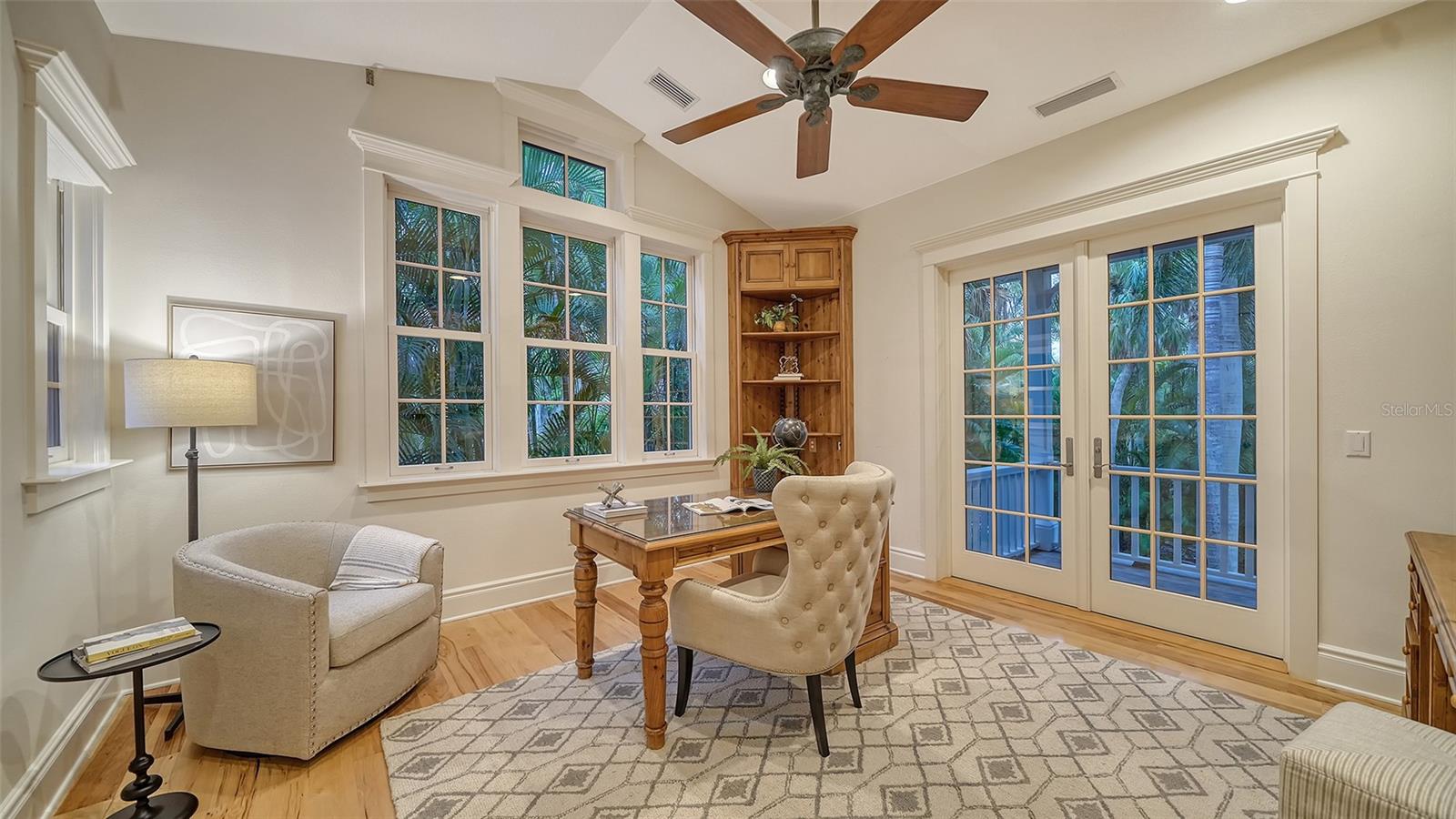 VACATED GULF AVE - Residential