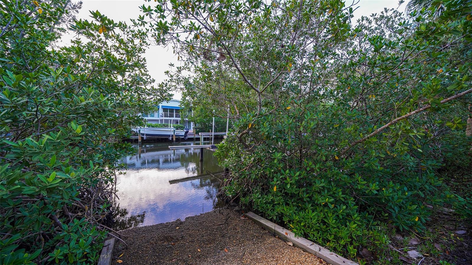 VACATED GULF AVE - Residential
