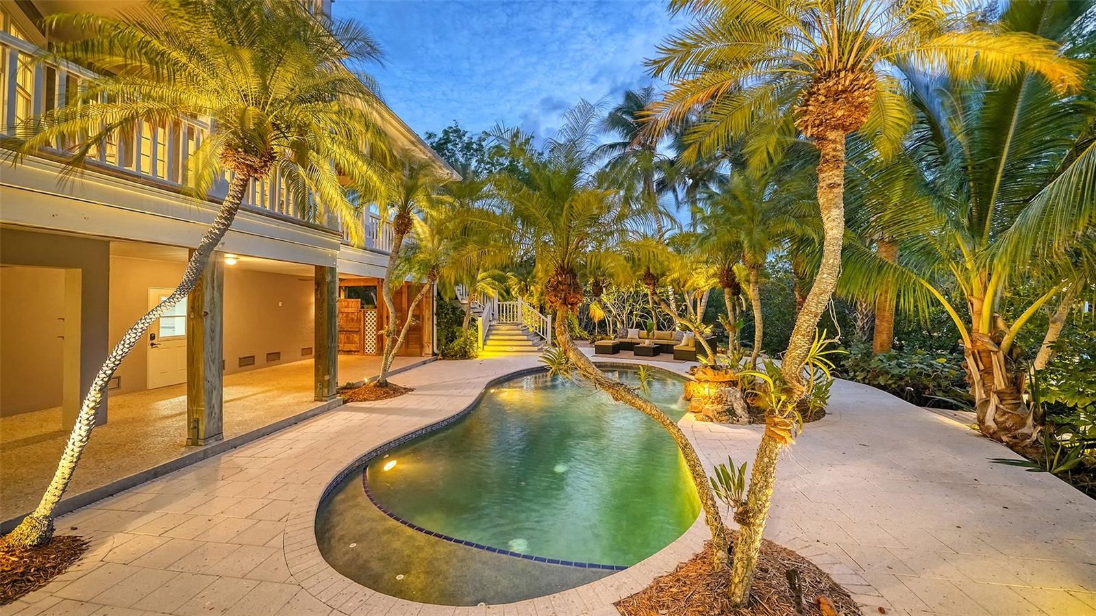 VACATED GULF AVE - Residential