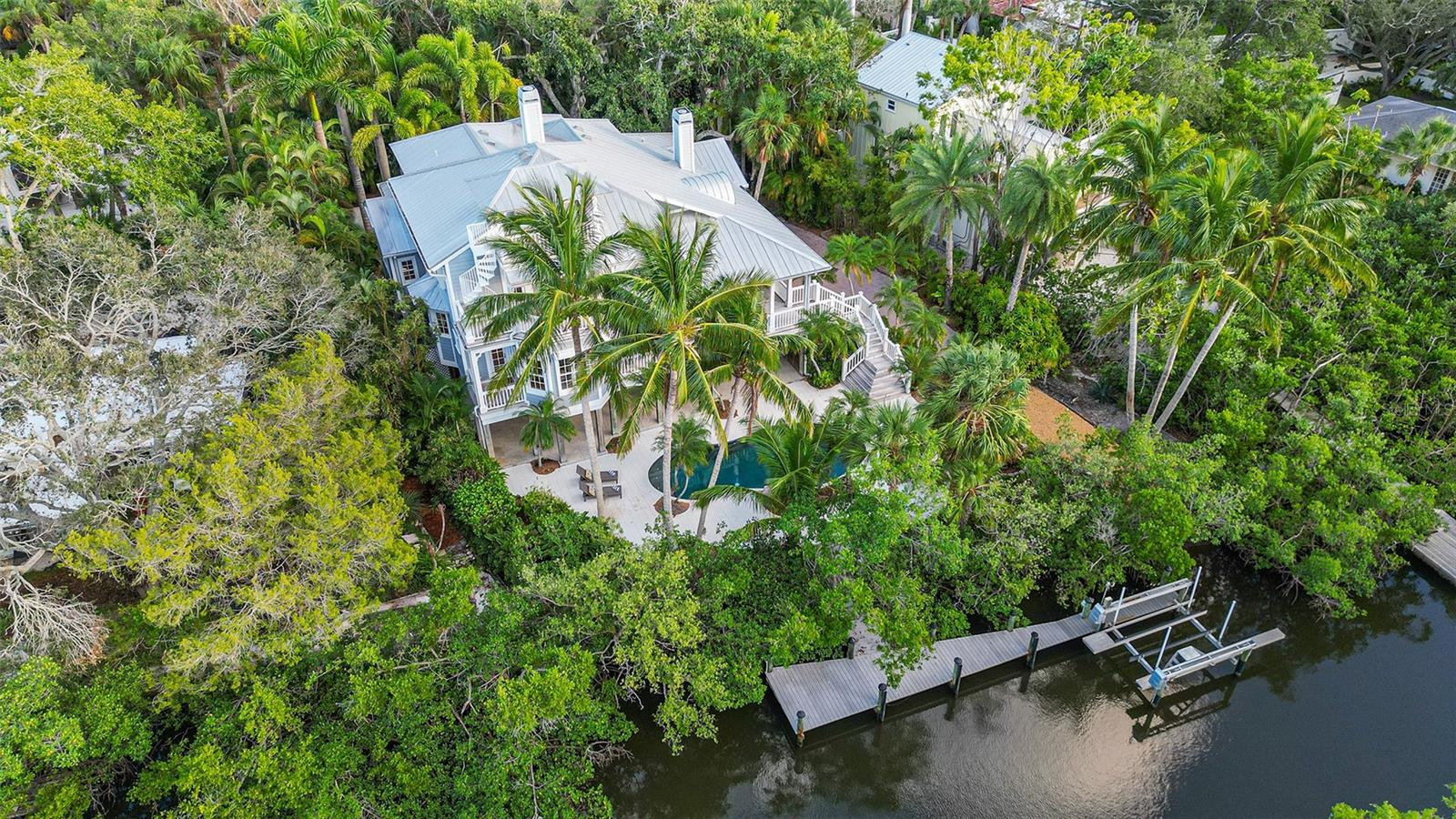 VACATED GULF AVE - Residential