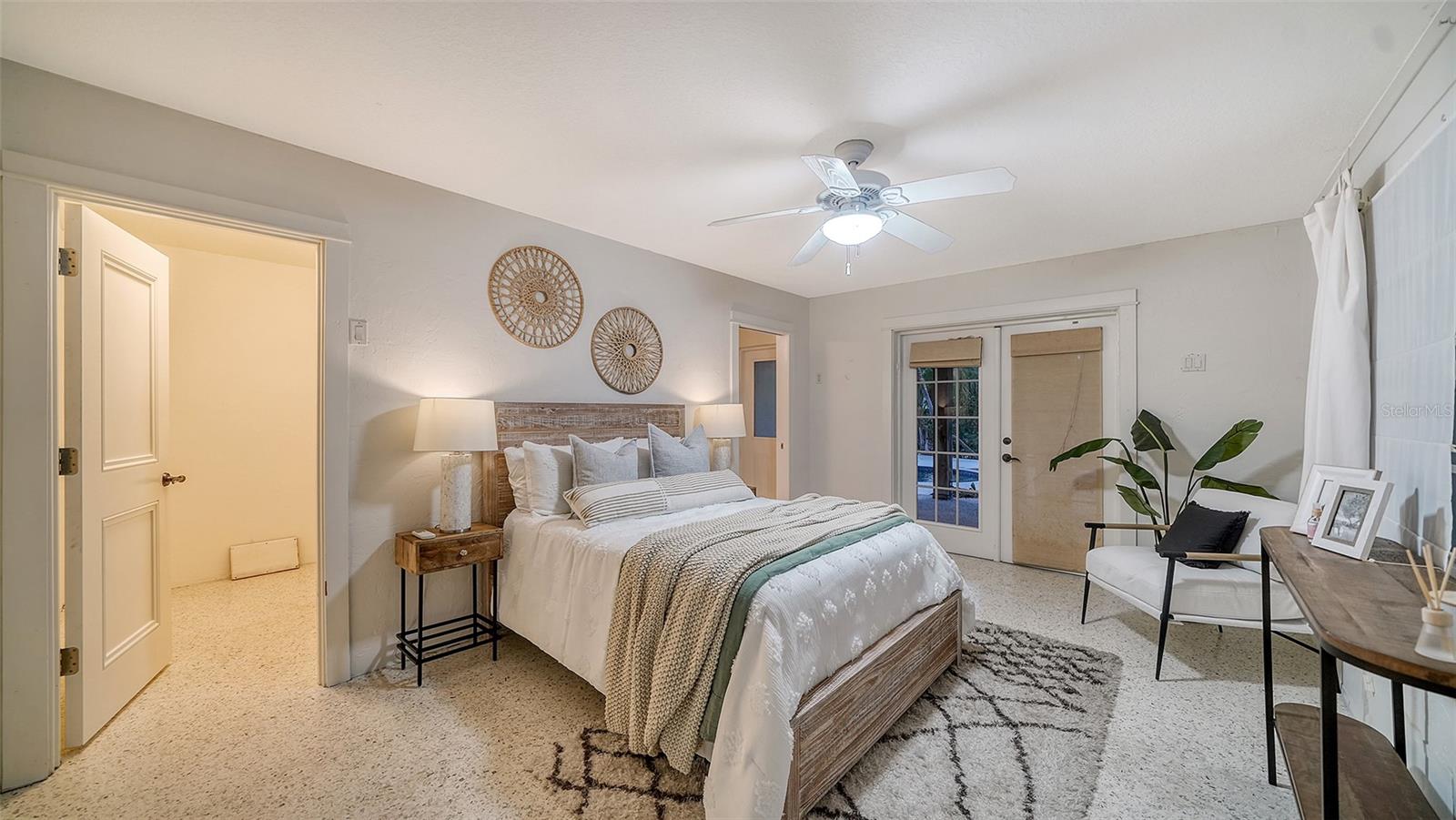 VACATED GULF AVE - Residential