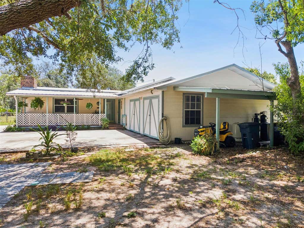 Photo of 8681 Deer Run Drive, Lake Wales, FL 33898 (MLS # G5115066)