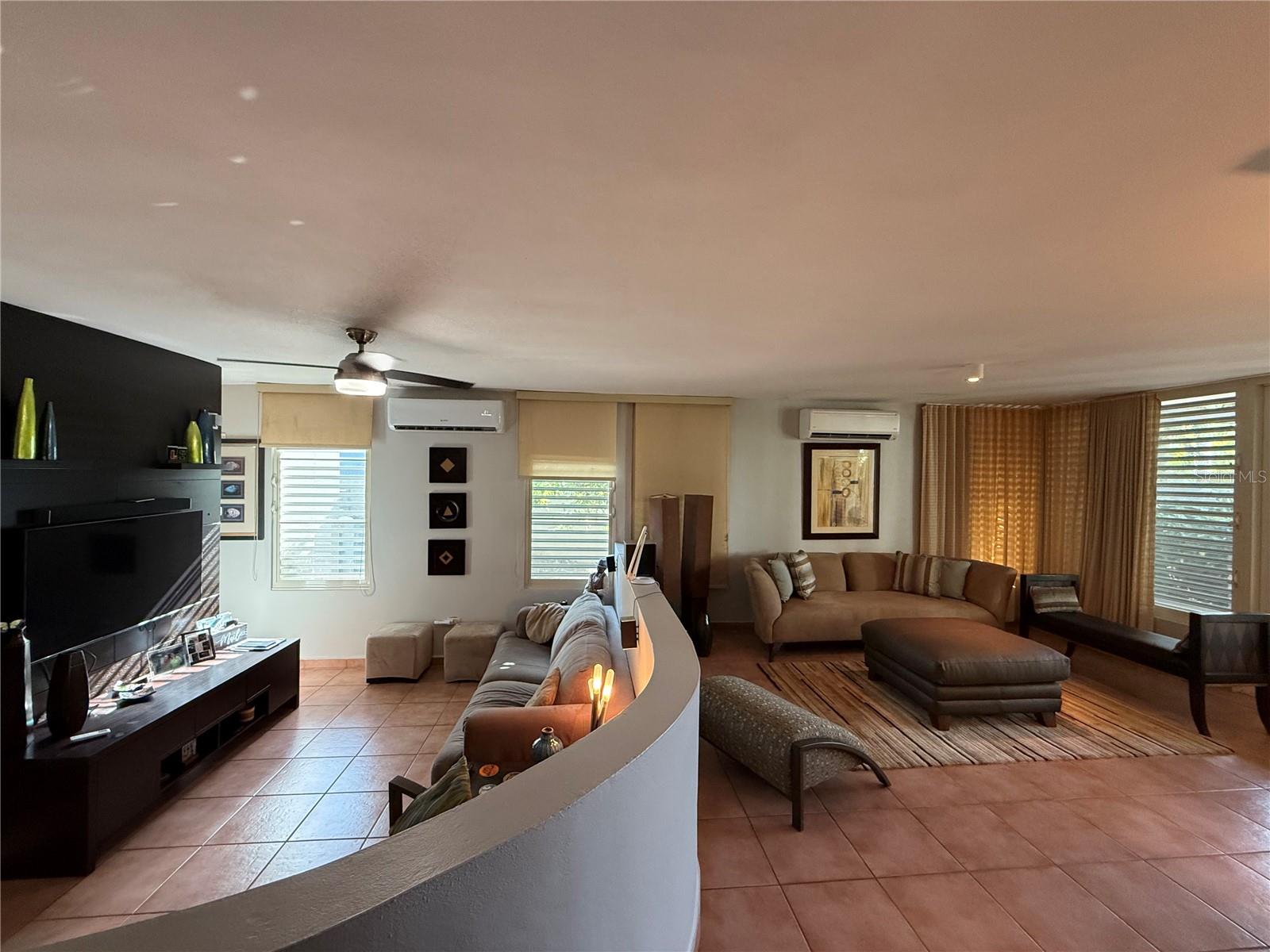 PASEO REAL - Residential