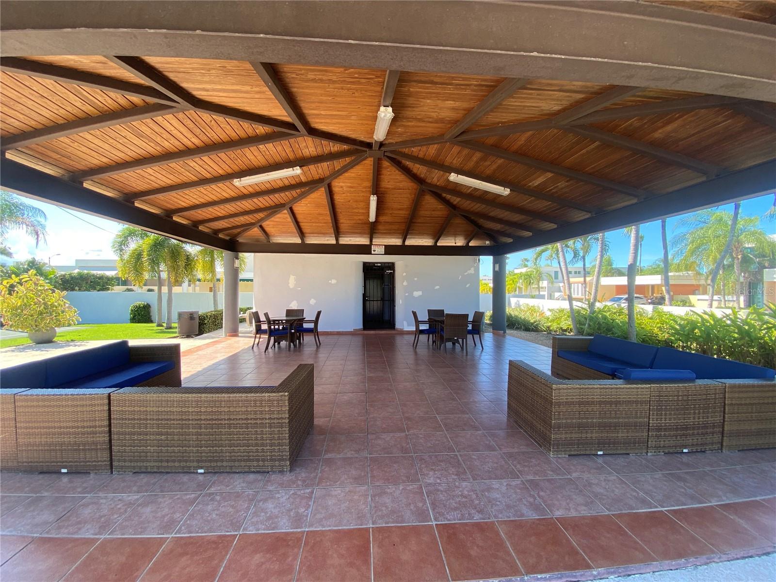 PASEO REAL - Residential