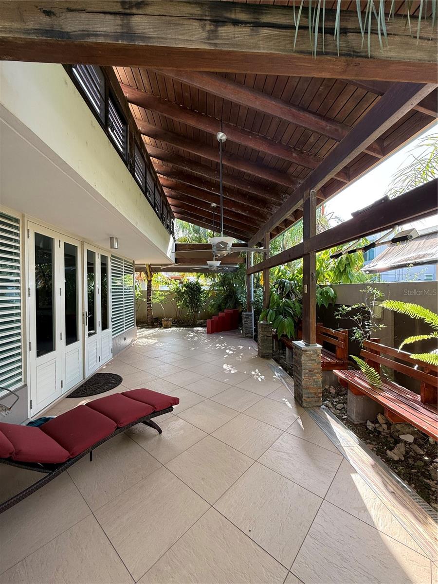 PASEO REAL - Residential