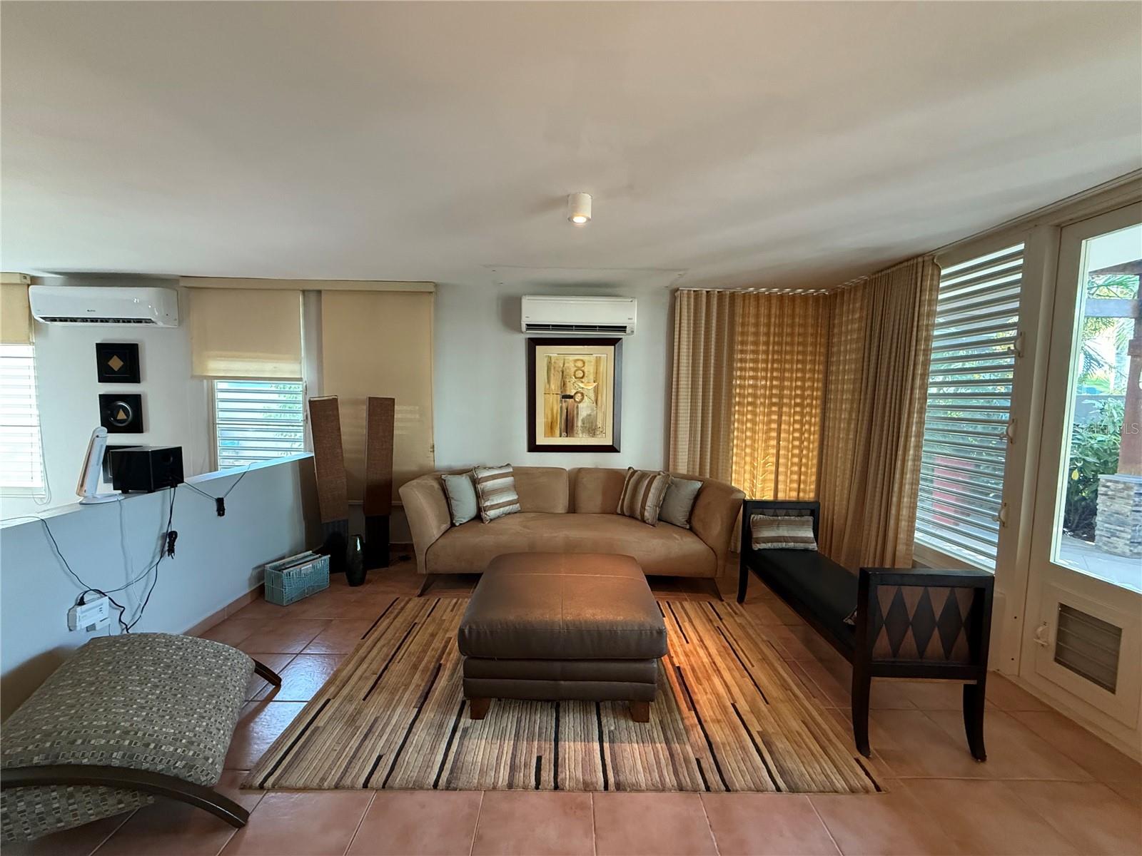 PASEO REAL - Residential