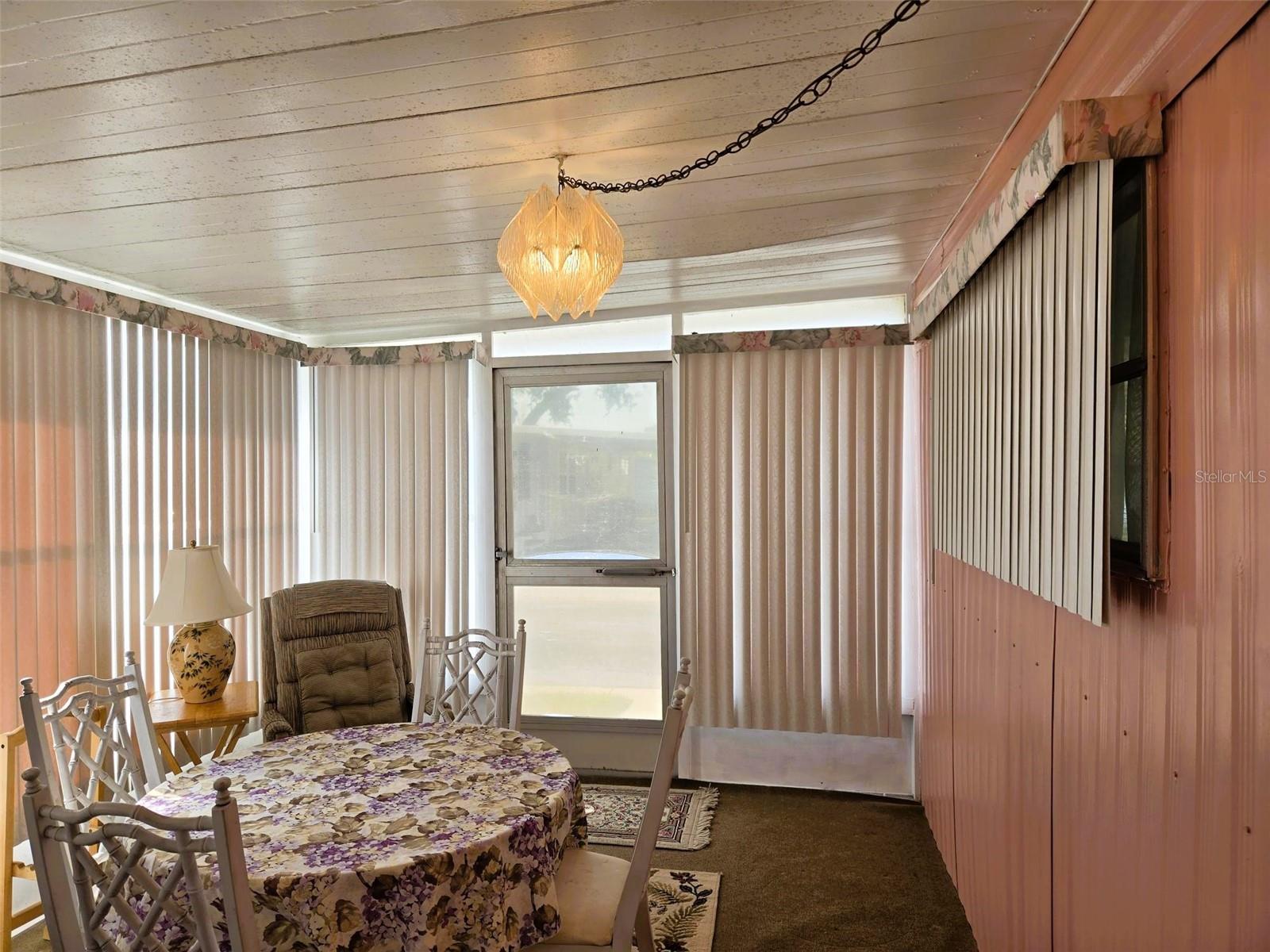 OAKWOOD MANOR - Residential