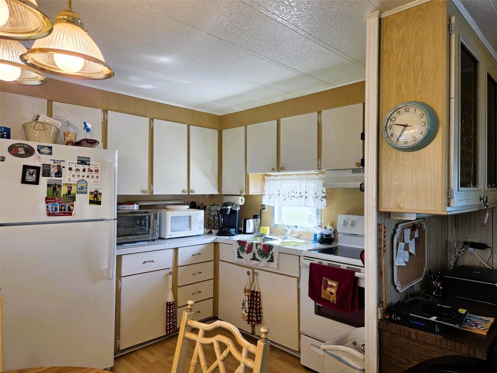 OAKWOOD MANOR - Residential