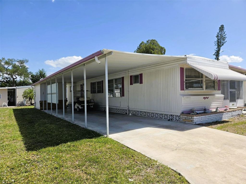 Photo of 3415 Spanish Oak Terrace, Sarasota, FL 34237 (MLS # A4690948)