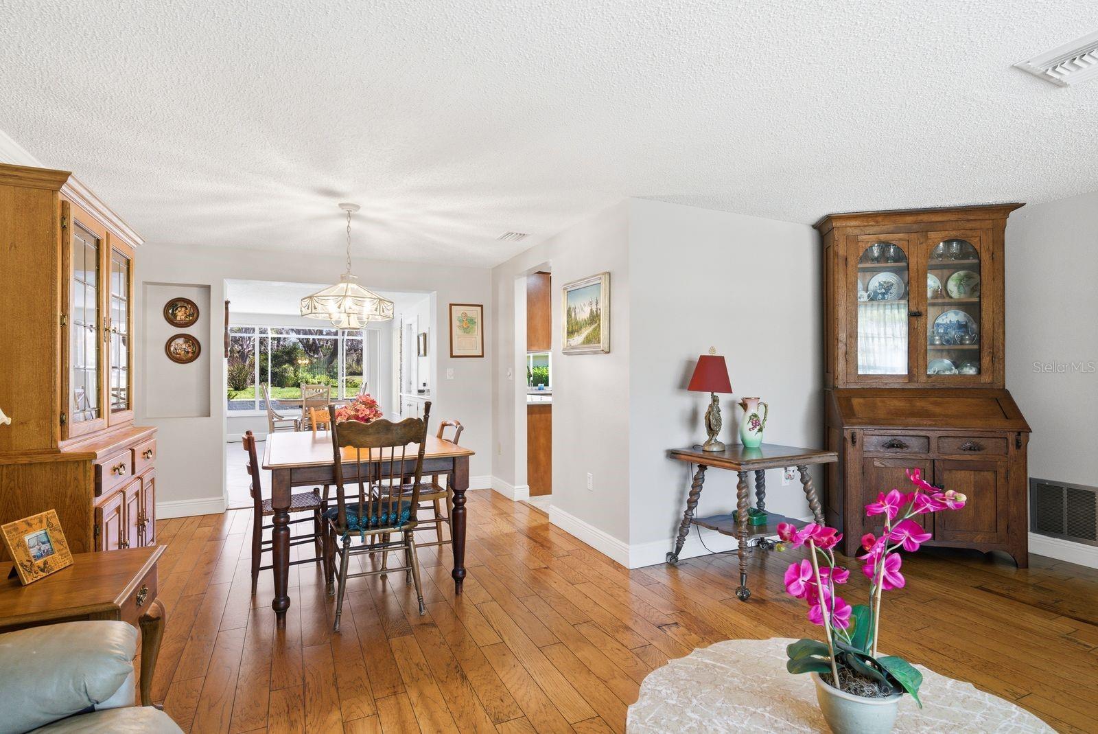 BEACON WOODS VILLAGE - Residential