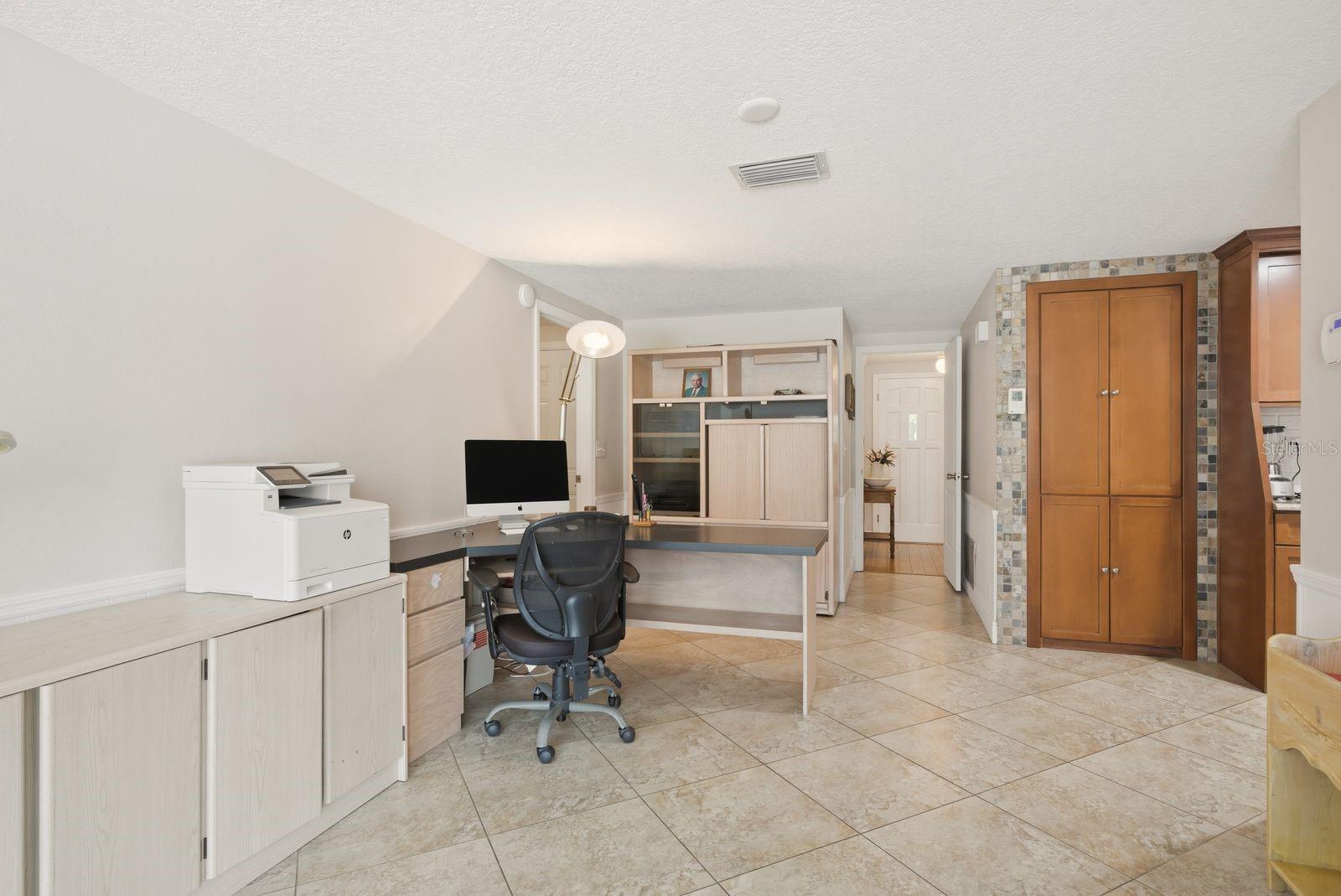 BEACON WOODS VILLAGE - Residential