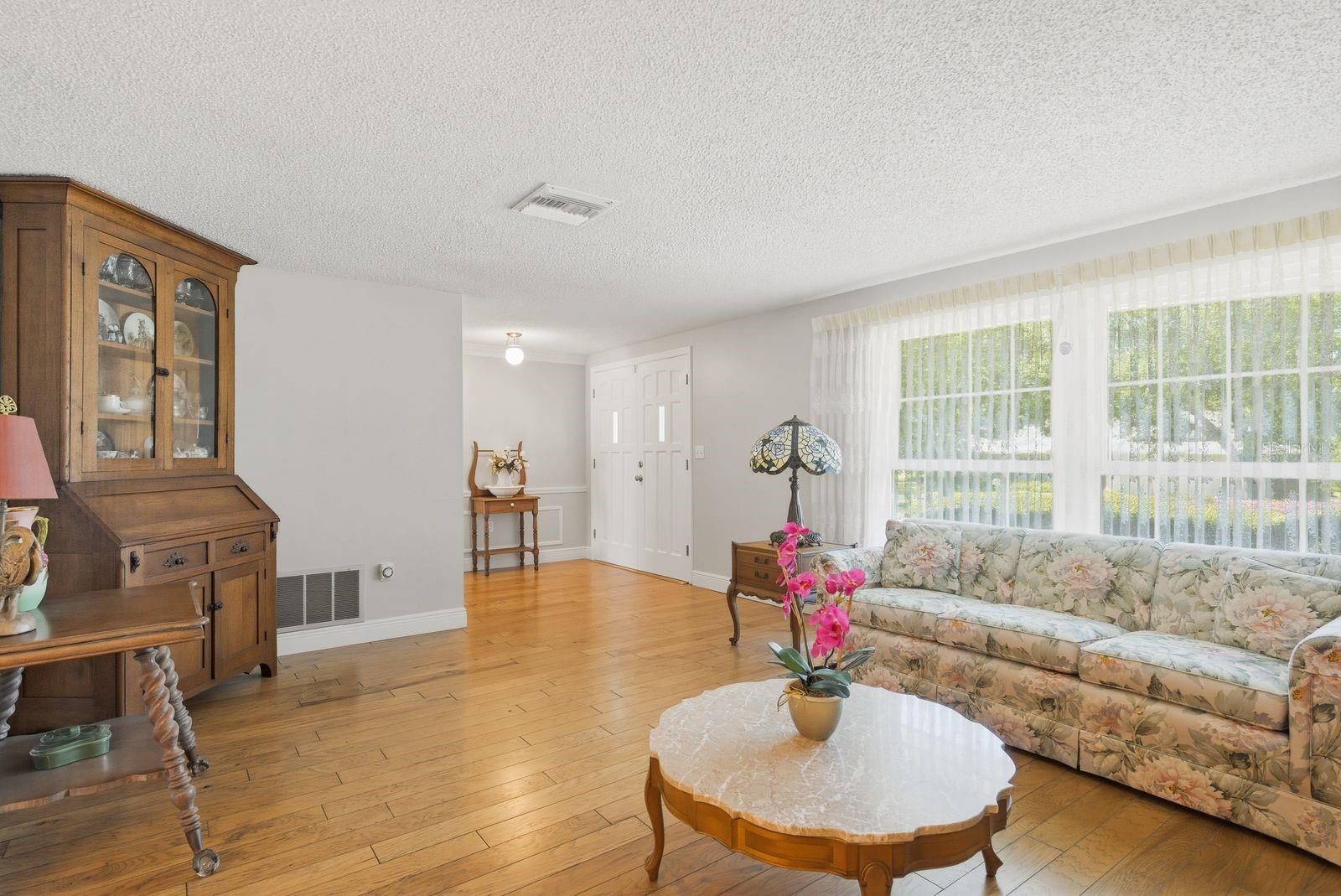 BEACON WOODS VILLAGE - Residential