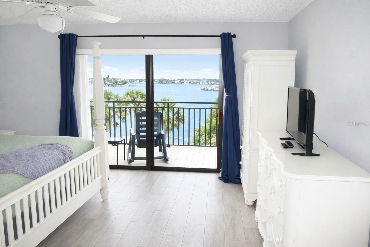 BLIND PASS LAGOONS CONDO - Residential