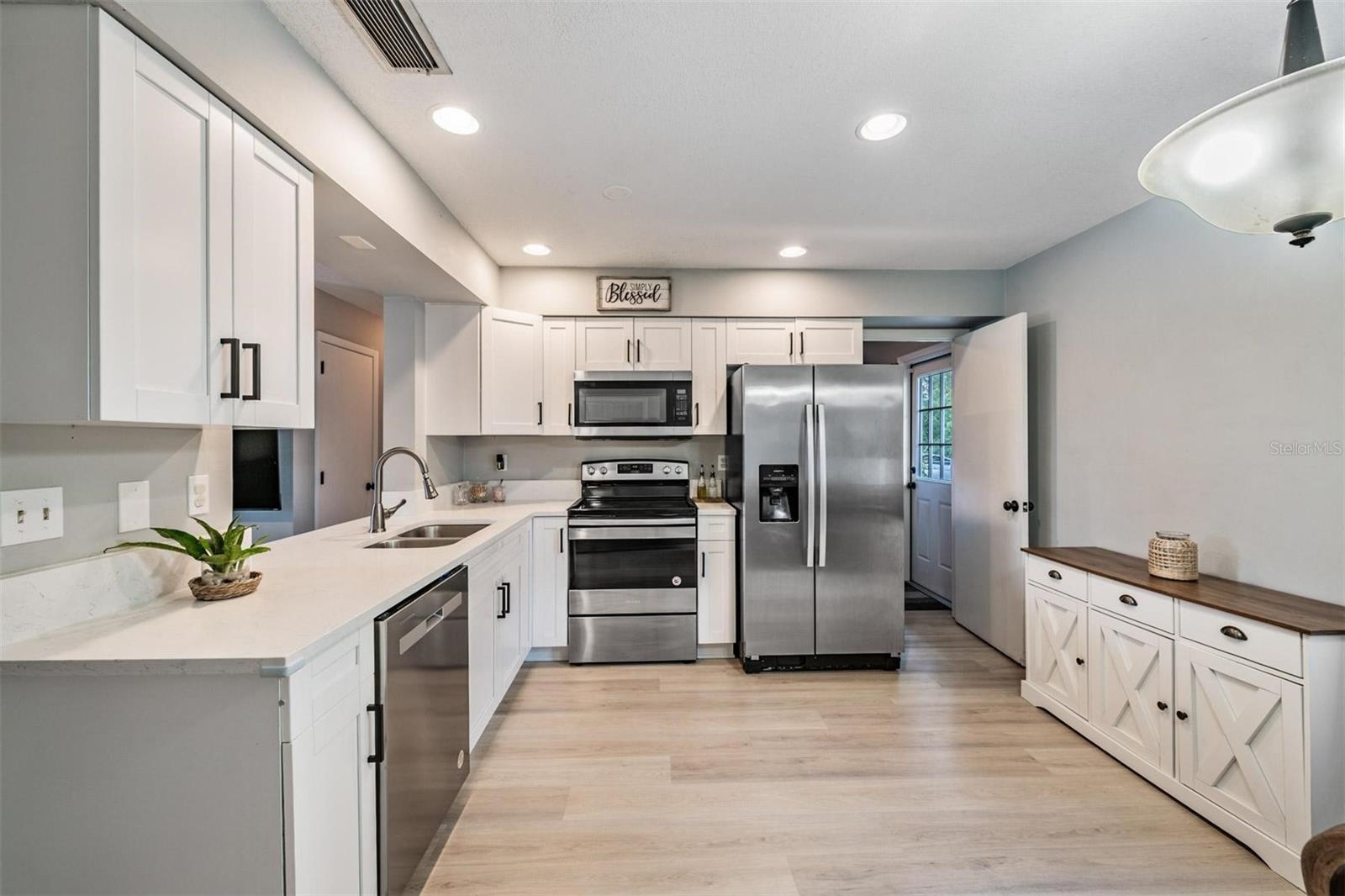 DOSSEY J W - Residential