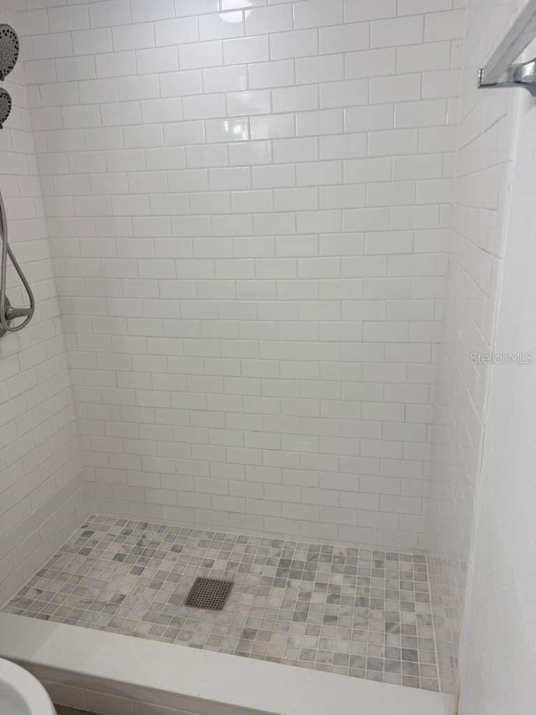 METRO/MICHIGAN PARK CONDO - Residential Lease