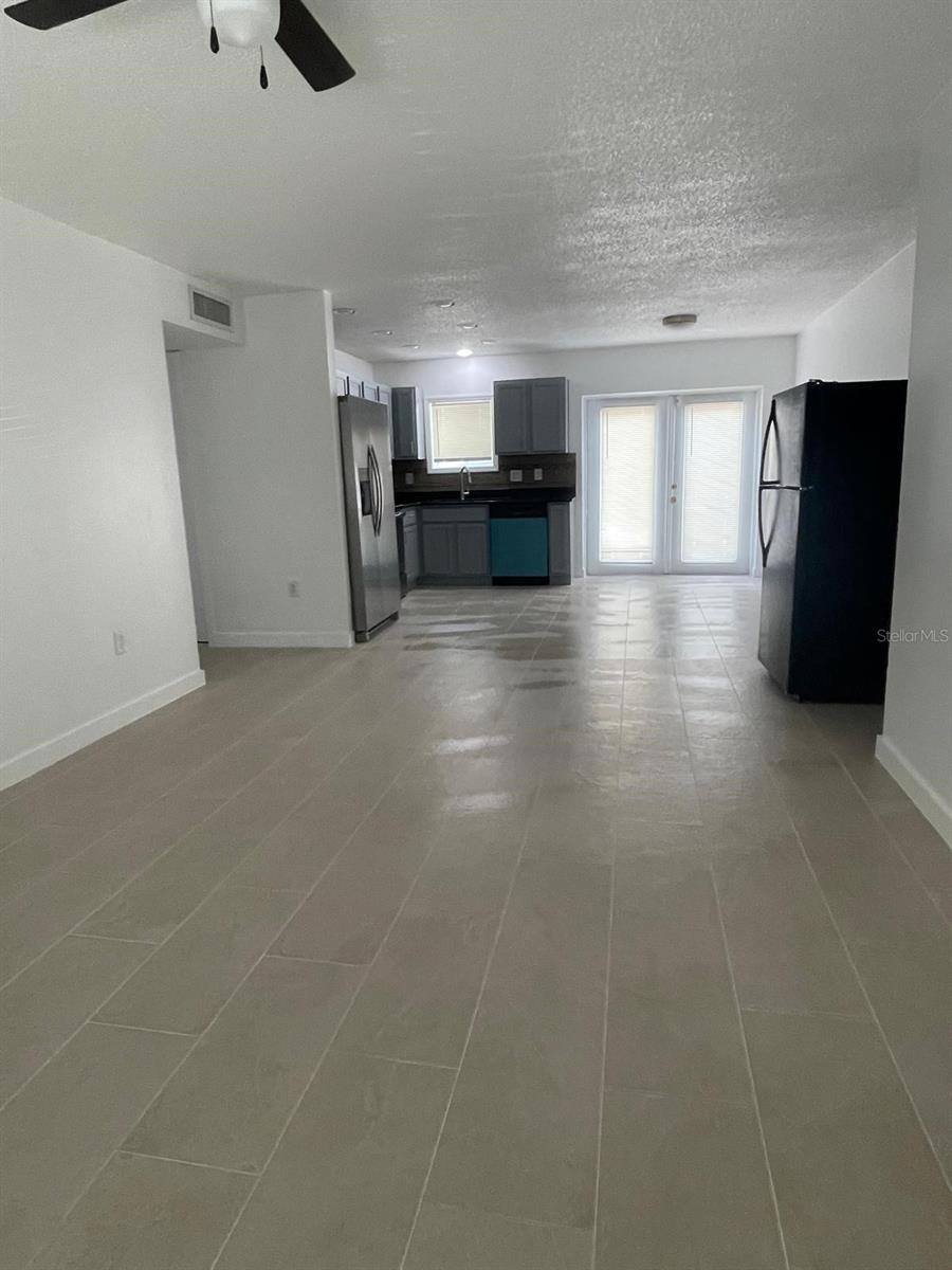METRO/MICHIGAN PARK CONDO - Residential Lease