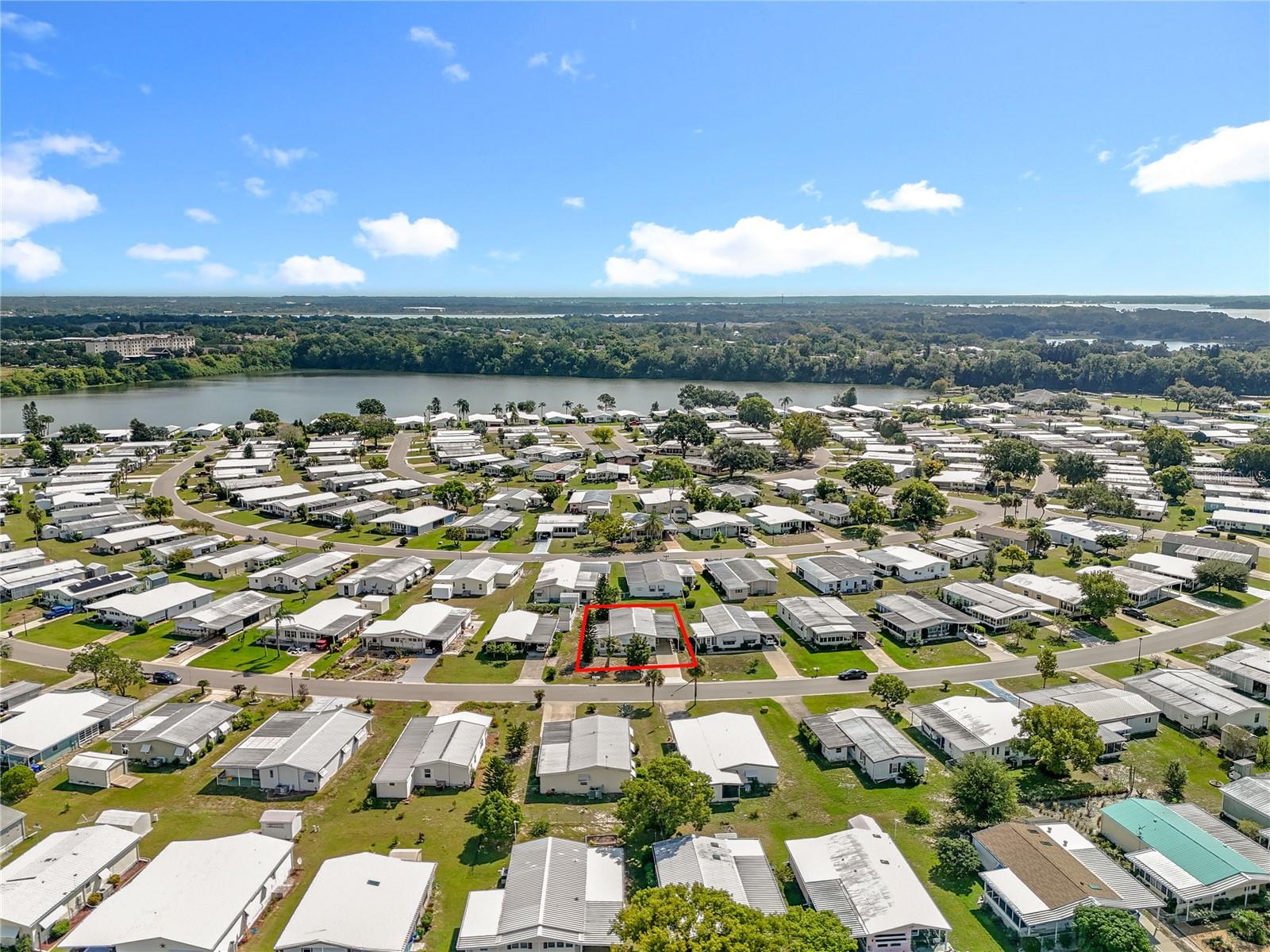 LAKE FRANCES ESTATE - Residential