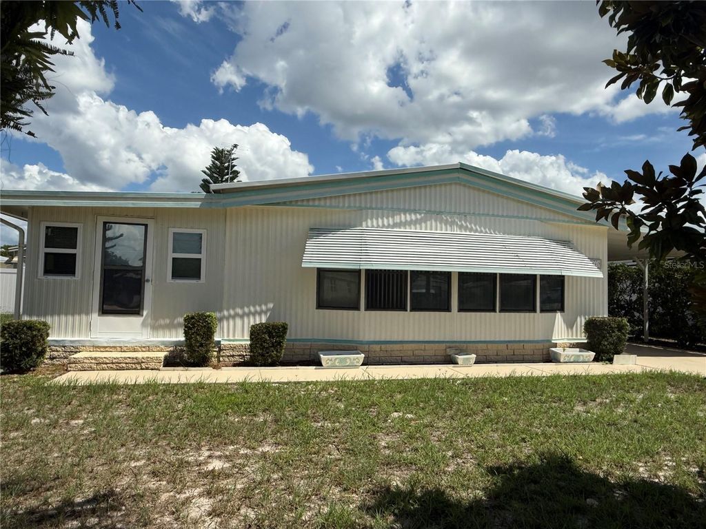 Photo of 1440 Nassau Circle, Tavares, FL 32778 (MLS # G5101654)