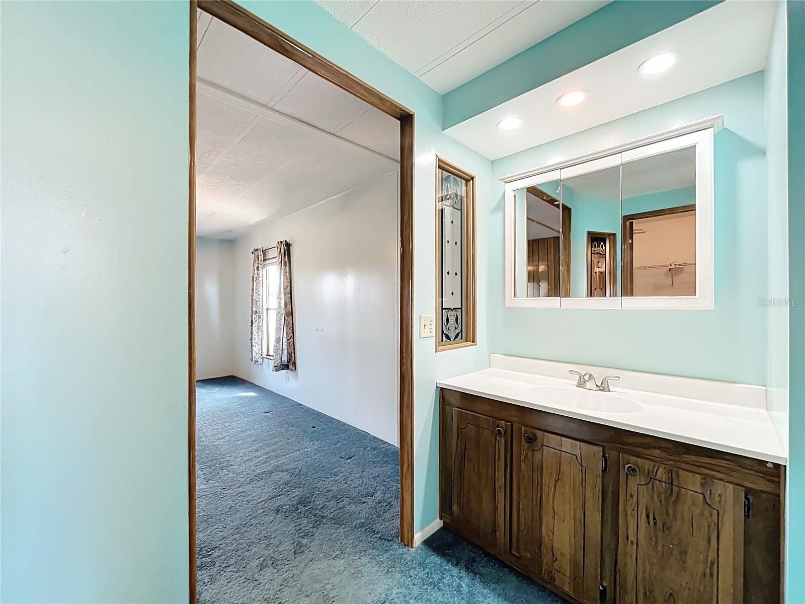 LAKE FRANCES ESTATE - Residential