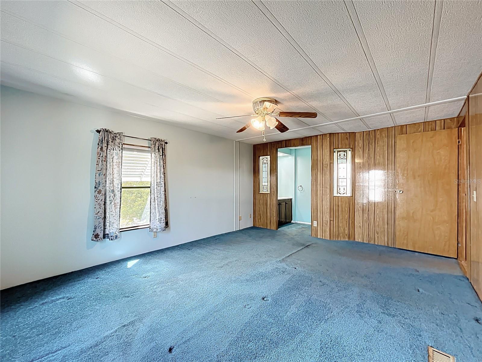 LAKE FRANCES ESTATE - Residential