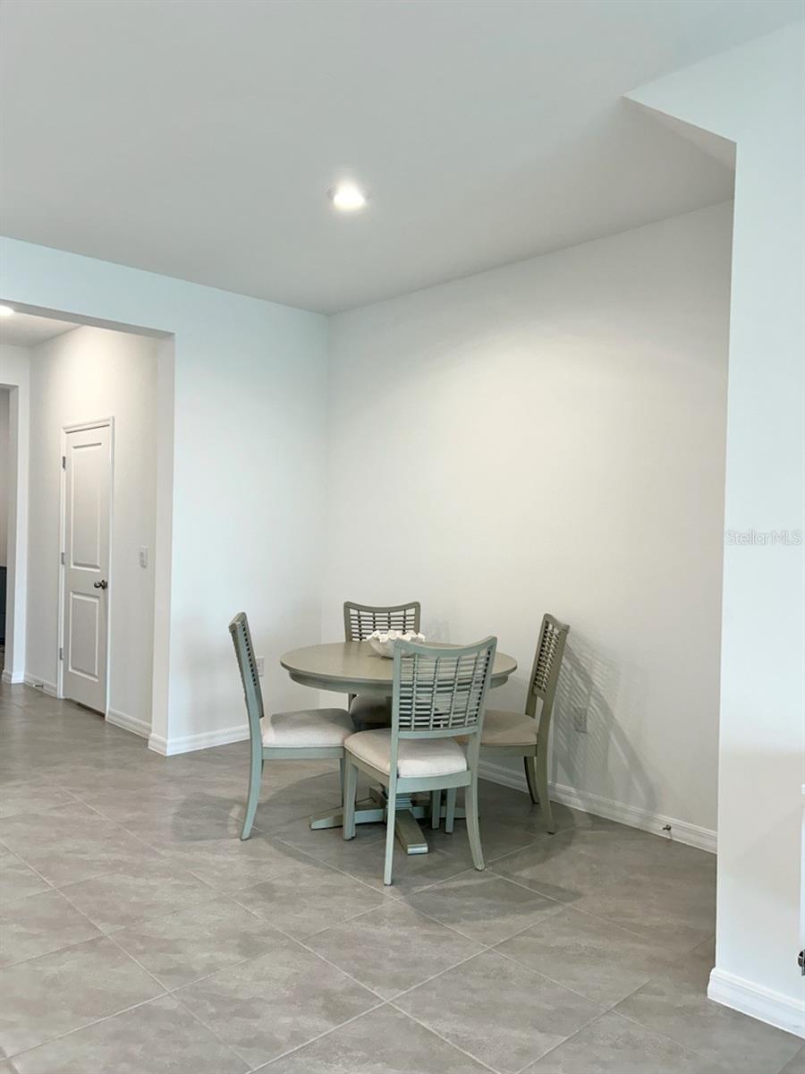 MANGROVE MANOR PH 2 & 3 - Residential Lease