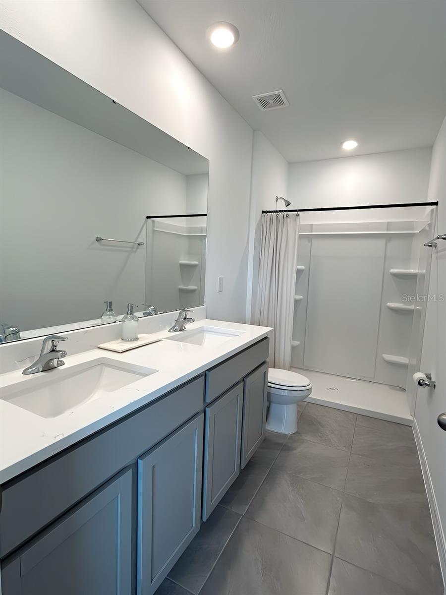 MANGROVE MANOR PH 2 & 3 - Residential Lease