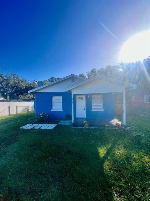 A home in AUBURNDALE