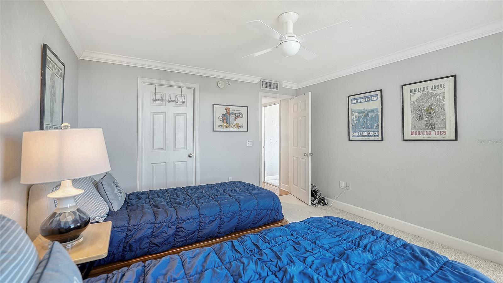 EMBASSY HOUSE - Residential