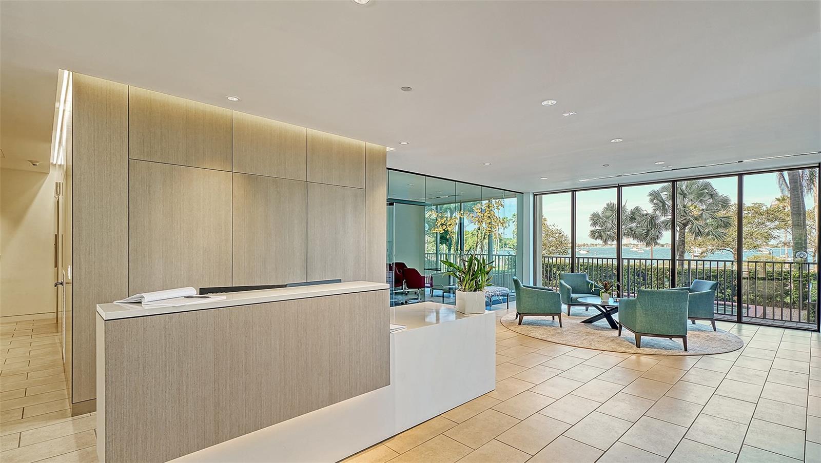 EMBASSY HOUSE - Residential