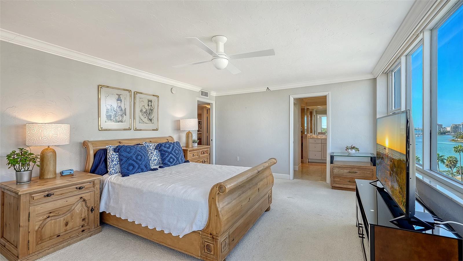 EMBASSY HOUSE - Residential