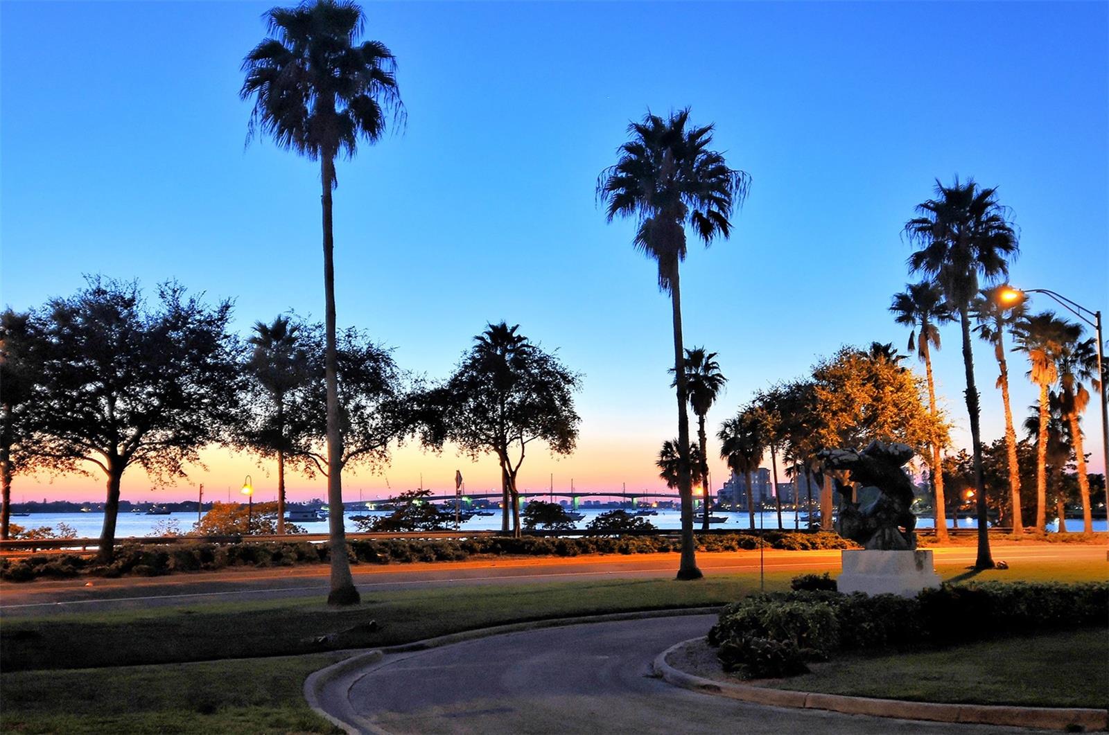 EMBASSY HOUSE - Residential