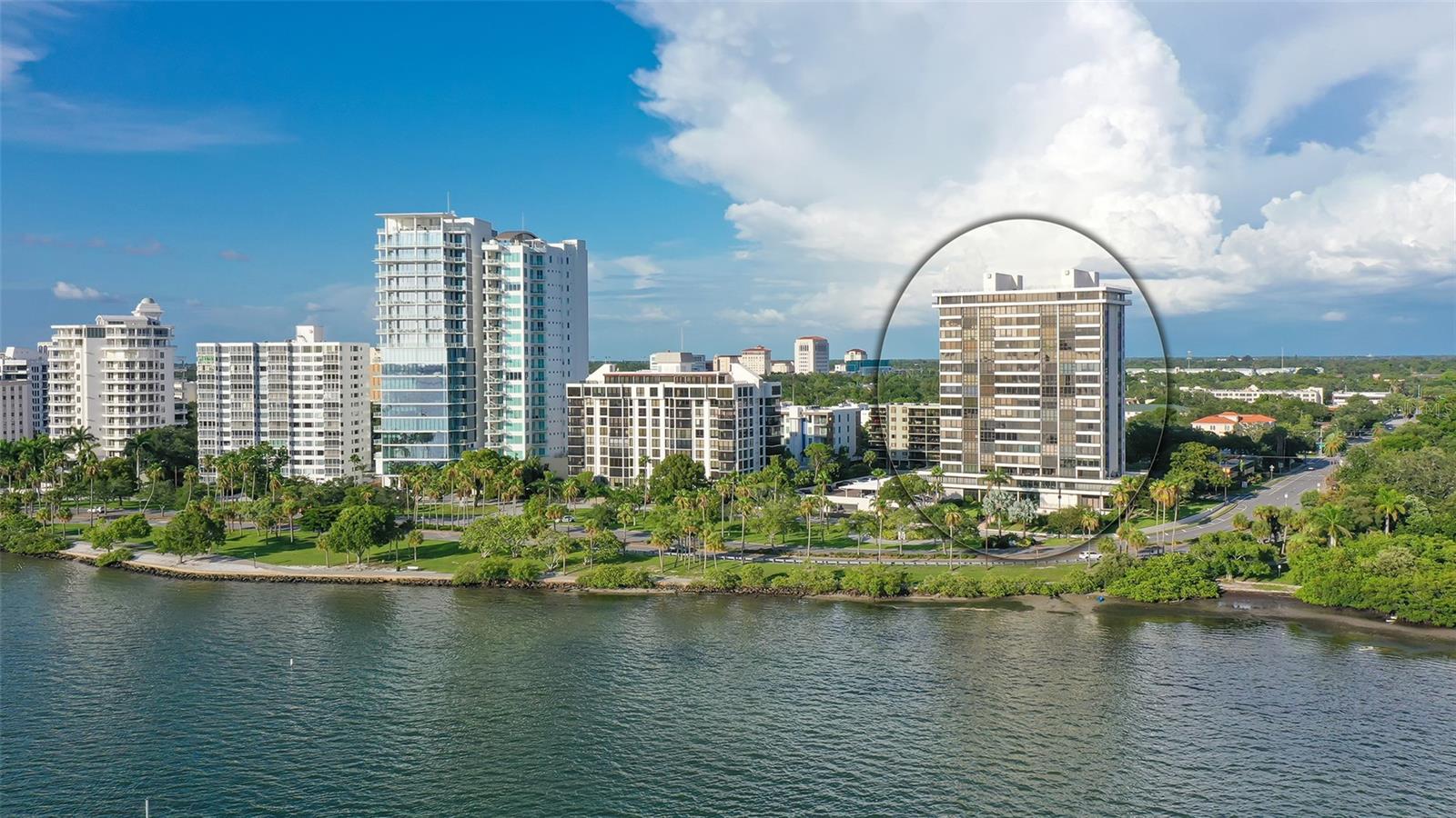 EMBASSY HOUSE - Residential