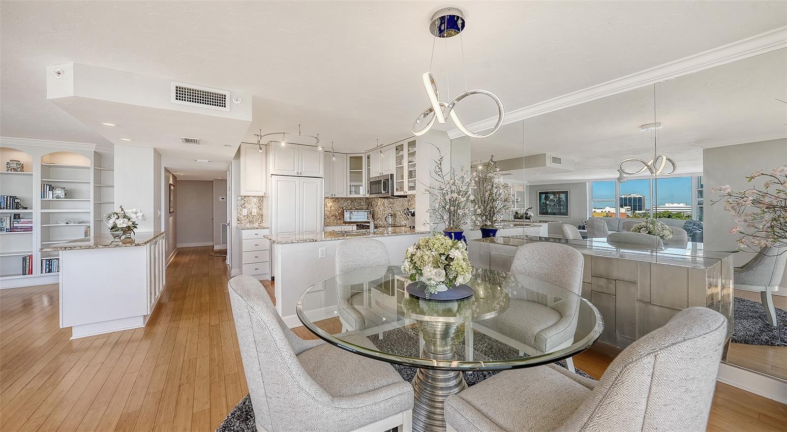 EMBASSY HOUSE - Residential