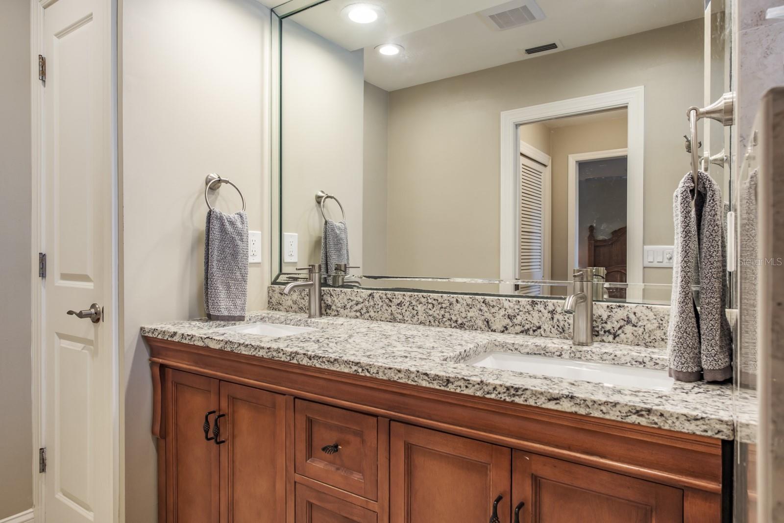 WESTLAKE VILLAGE - Residential