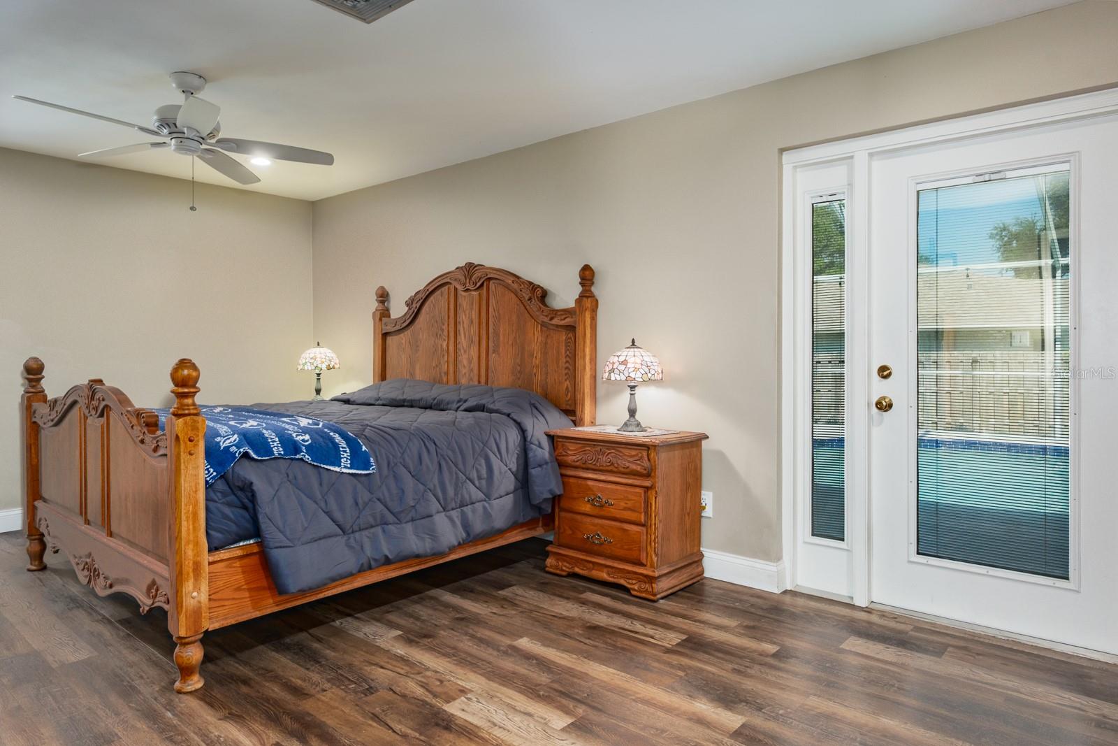 WESTLAKE VILLAGE - Residential