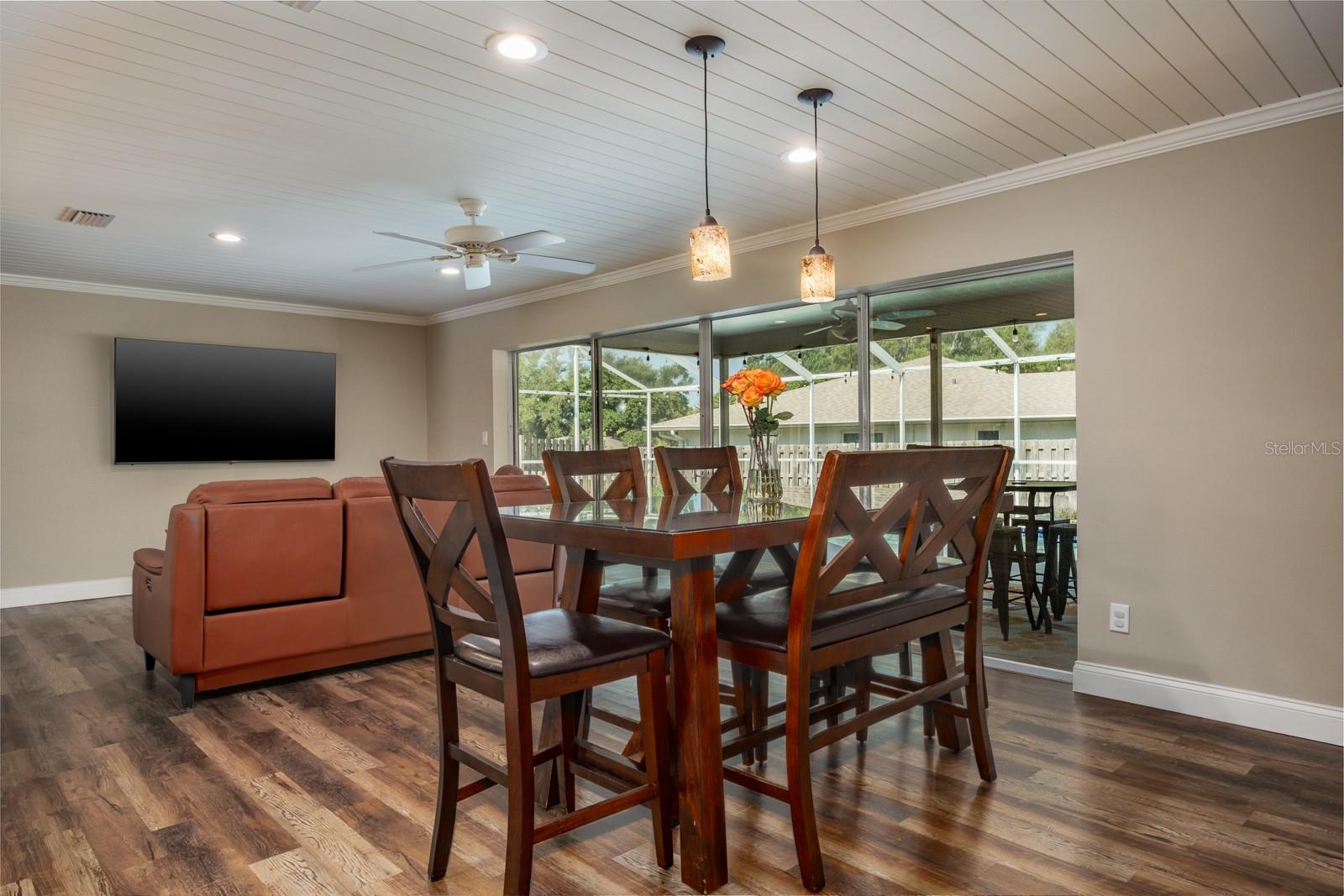 WESTLAKE VILLAGE - Residential