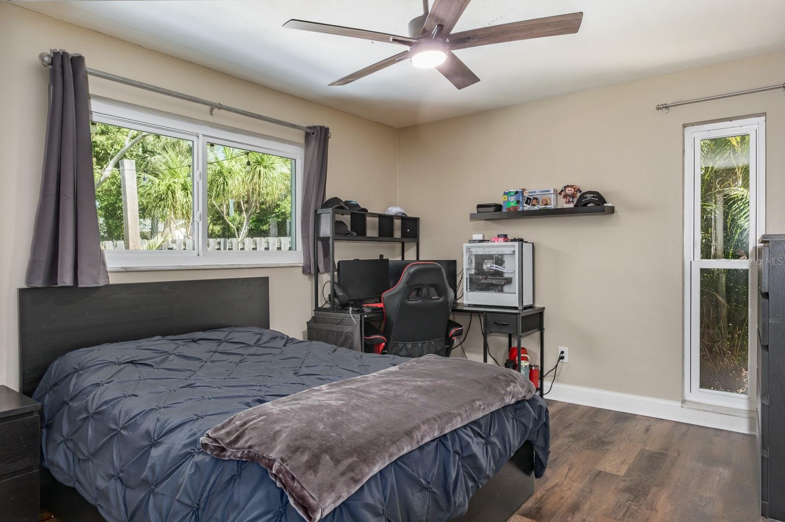 WESTLAKE VILLAGE - Residential