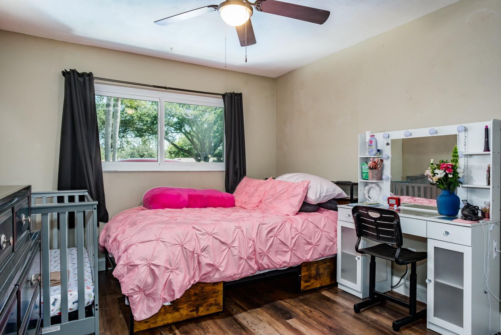 WESTLAKE VILLAGE - Residential