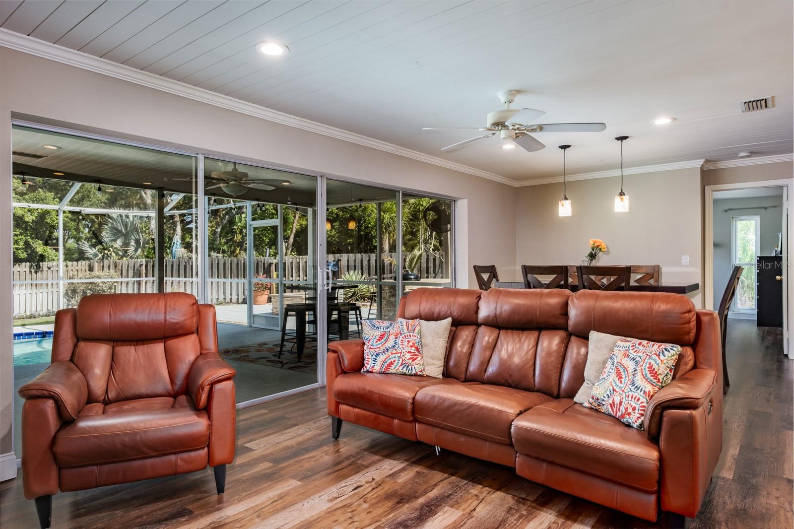 WESTLAKE VILLAGE - Residential