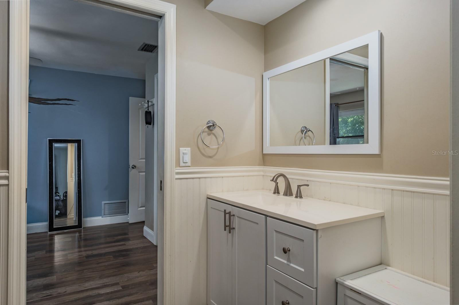 WESTLAKE VILLAGE - Residential