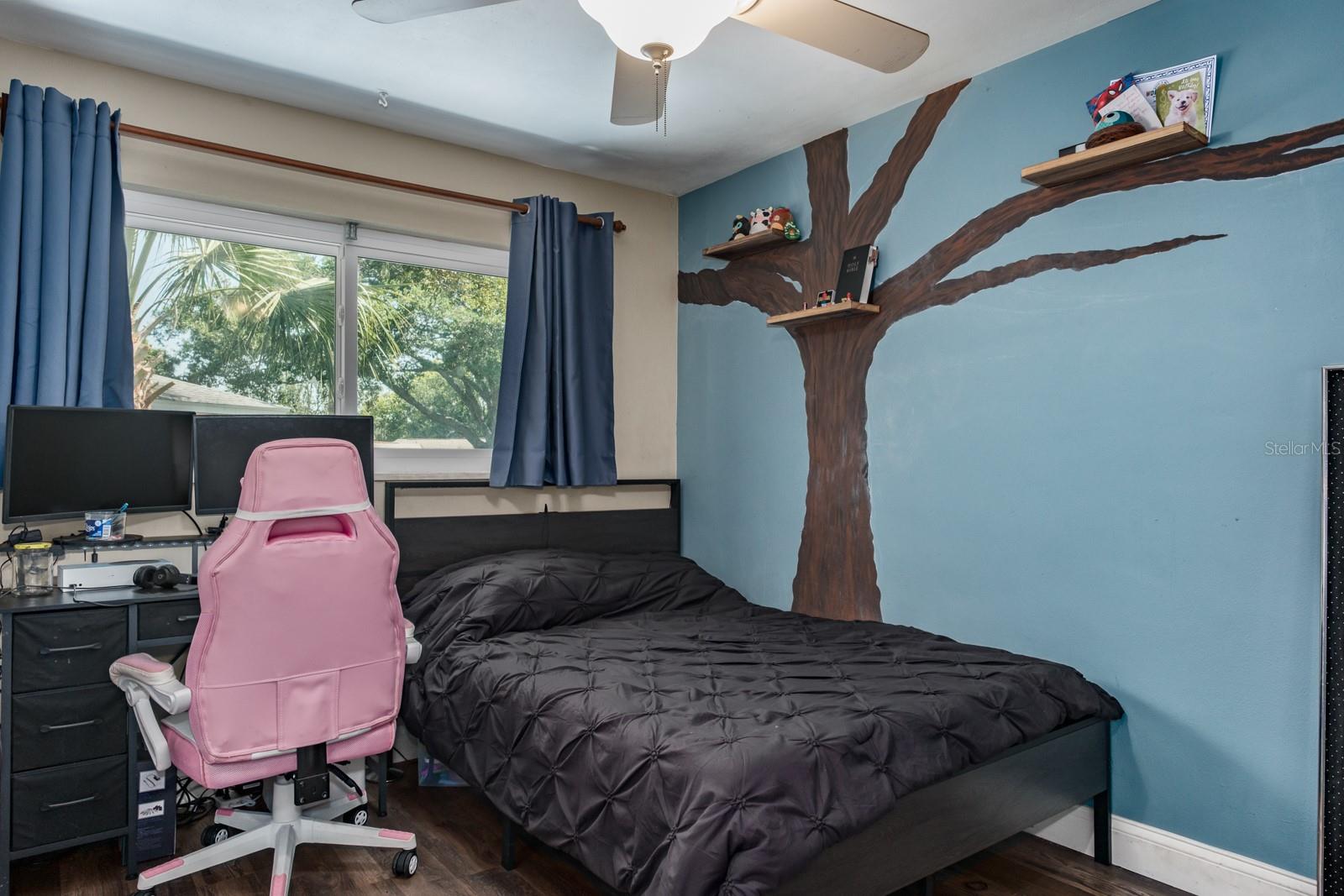 WESTLAKE VILLAGE - Residential