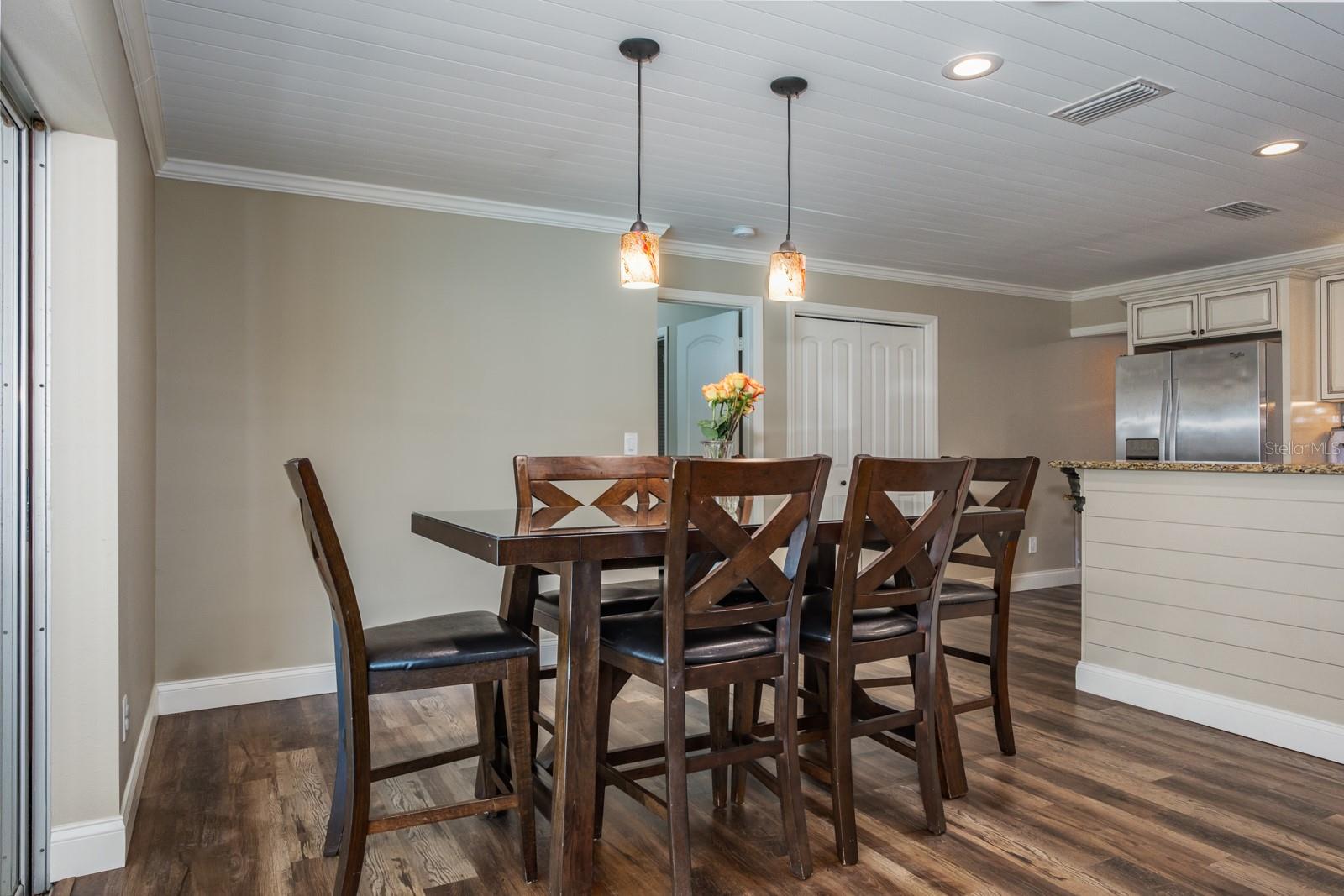 WESTLAKE VILLAGE - Residential