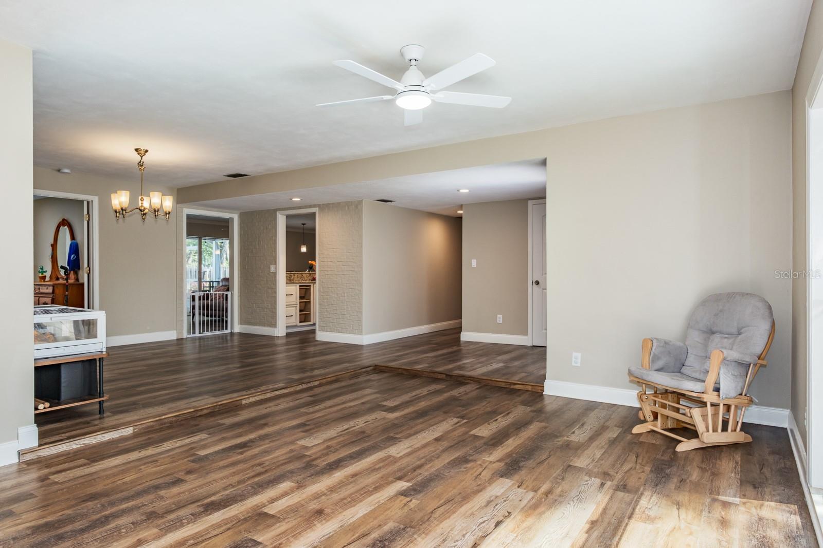 WESTLAKE VILLAGE - Residential