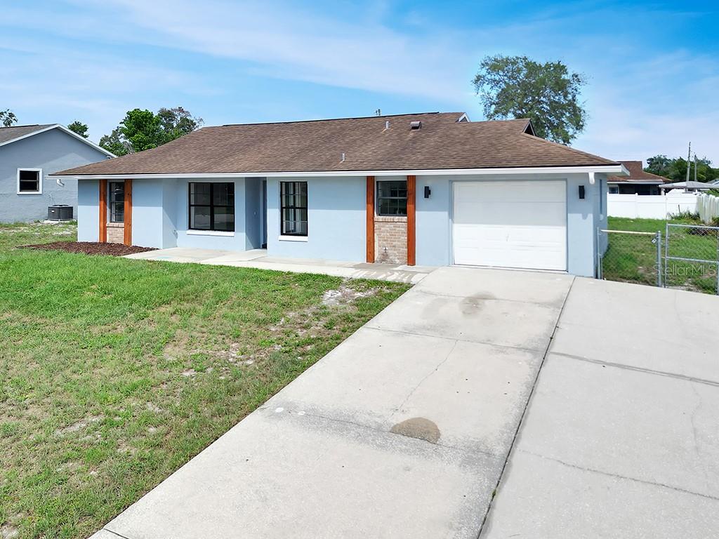 925 ROSWELL TERRACE