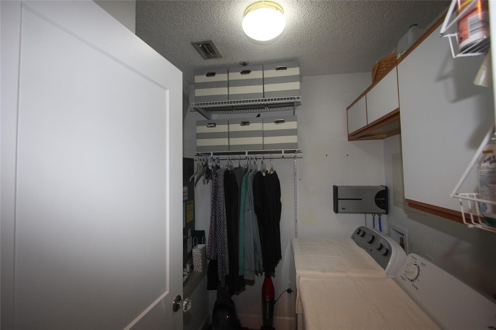 COACH HOMES AT ERROL PH 01 - Residential